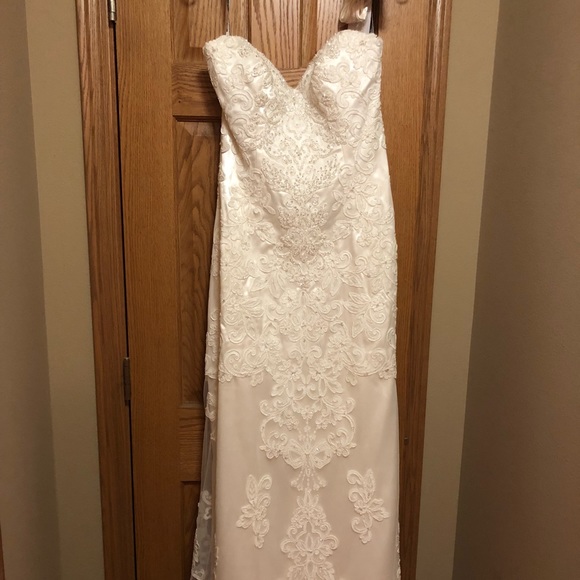 Mon Cheri Bridal Gown - Picture 1 of 5